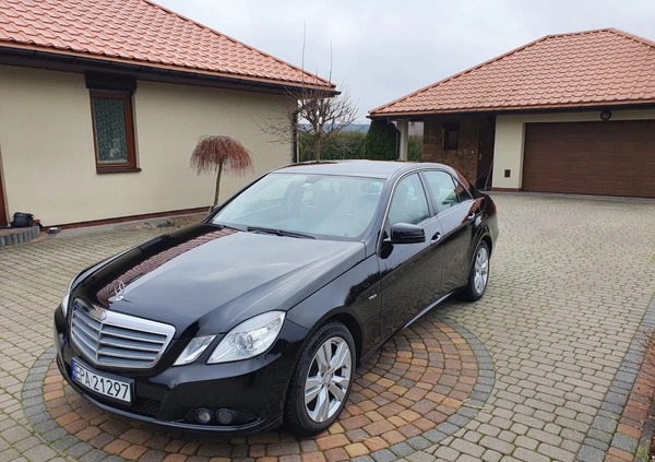 Mercedes-Benz Klasa E cena 66500 przebieg: 145000, rok produkcji 2009 z Pabianice małe 497